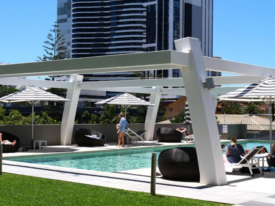 Broadbeach Stunner Modern And Central 黄金海岸 外观 照片